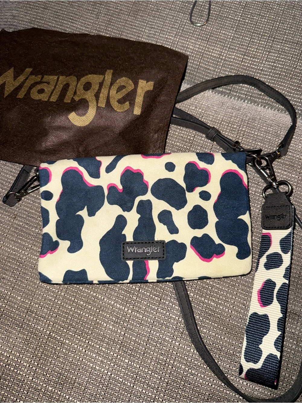 Wrangler Cream, black (but looks navy) & Pink Animal Print Crossbody Wristlet